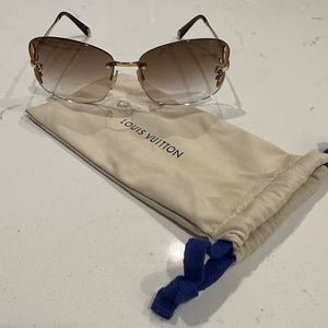 Louis Vuitton - Lily Sunglasses - Gold